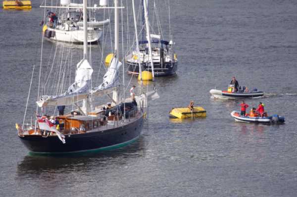28 August 2020 - 16-59-18
Dart Harbour crew assist the crew of superyacht Seabiscuit on its latest visit to Dartmouth.
---------------------------
Mooring super yacht Seabiscuit